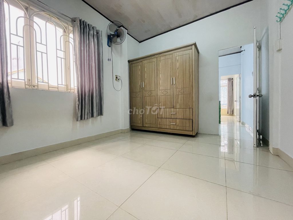 Nhà 2 mặt hẻm sạch sẽ, ngay Phường 3. Q Gò Vấp, giá nhỉnh 4 tỷ. Mua bán nhà ở tại Quận Gò Vấp Tp Hồ Chí Minh được đăng bởi Gia Hoàng hình 2