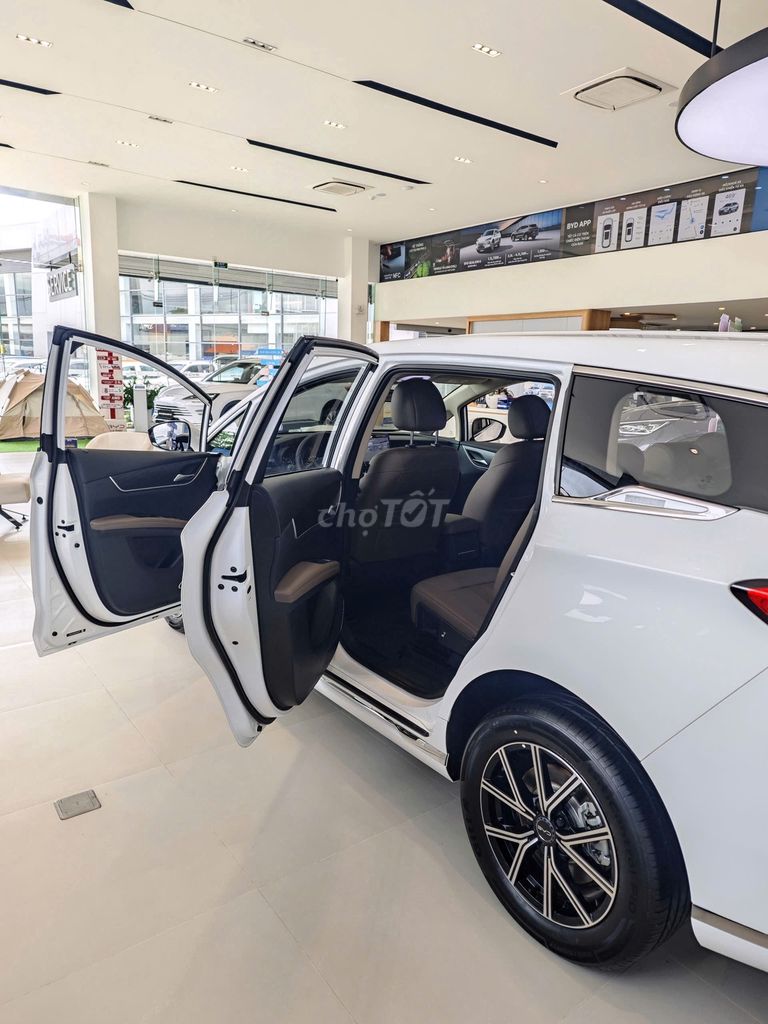 BYD M6 ( CỰC PHẨM TRONG PHÂN KHÚC 7XX). Mua bán Ô tô tại Quận 12 Tp Hồ Chí Minh được đăng bởi Quốc Bình B.Y.D hình 15