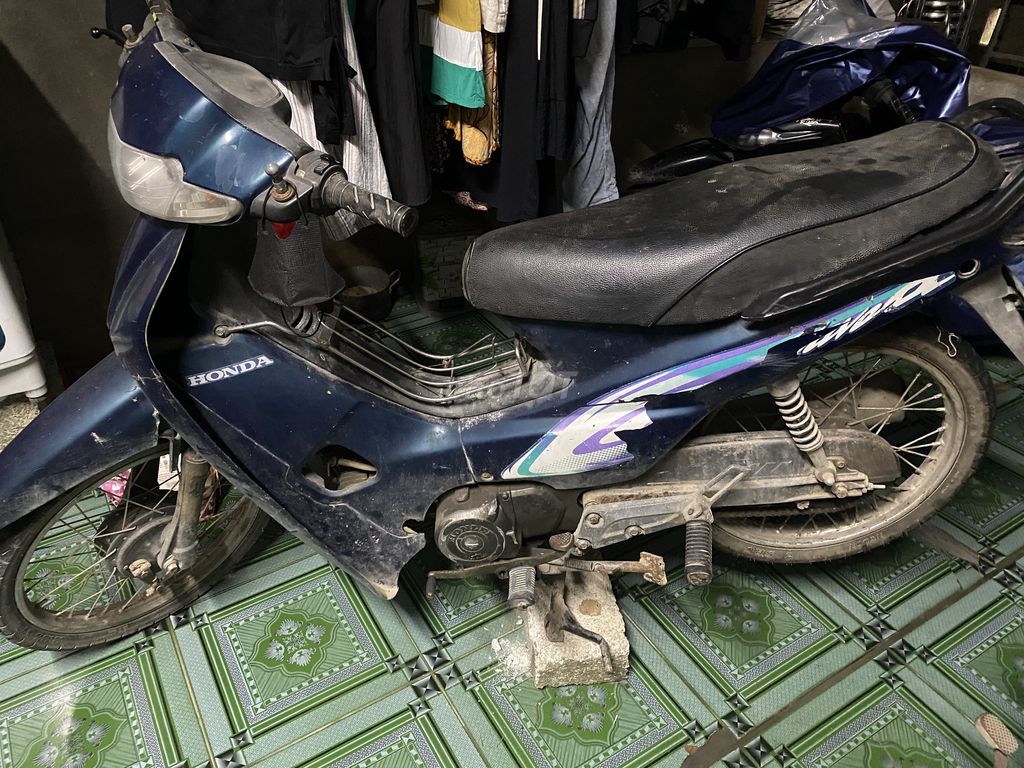 Honda Wave Xanh. Mua bán Xe máy tại Thị xã Hương Trà Thừa Thiên Huế được đăng bởi Hoàng Sơn hình 1