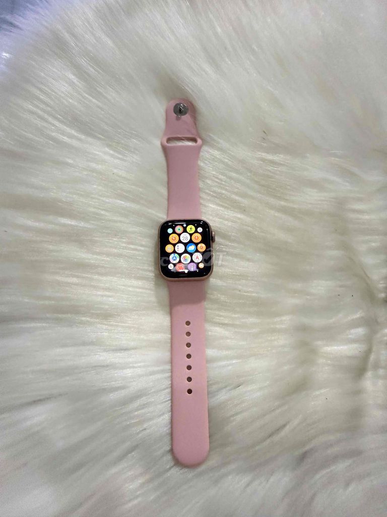 Apple Watch Series 5 40mm Hồng Nữ. Mua bán Thiết bị đeo thông minh tại Huyện Nhơn Trạch Đồng Nai được đăng bởi Lê cường mobile hình 1