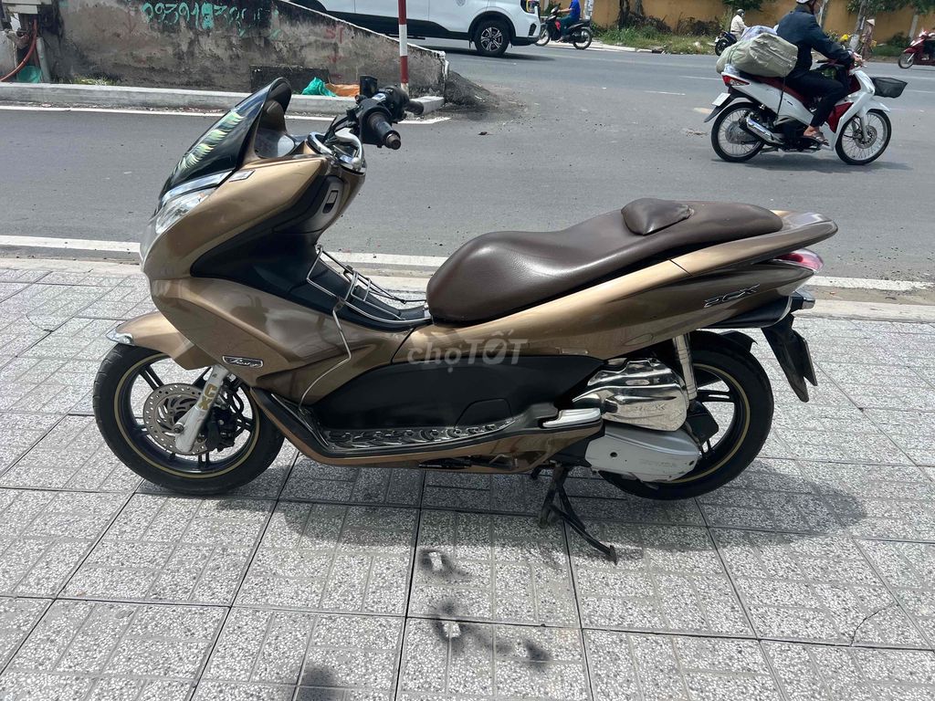 xe pcx máy zin vip bs65 ngây chủ. Mua bán Xe máy tại Quận Ninh Kiều Cần Thơ được đăng bởi đầy cửa hàng cầu hưng lợi nk cần thơ hình 2