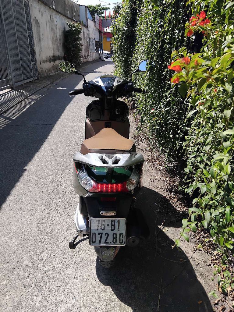 Lead 2015 bs 76.9 chủ bao ký nữ ít đi giá tốt. Mua bán Xe máy tại Huyện Hóc Môn Tp Hồ Chí Minh được đăng bởi Trần Trương Vũ Phong hình 7