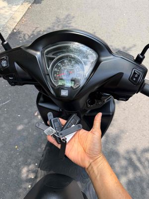 Honda  vision  đen nham  bstp 9 chủ sag tên