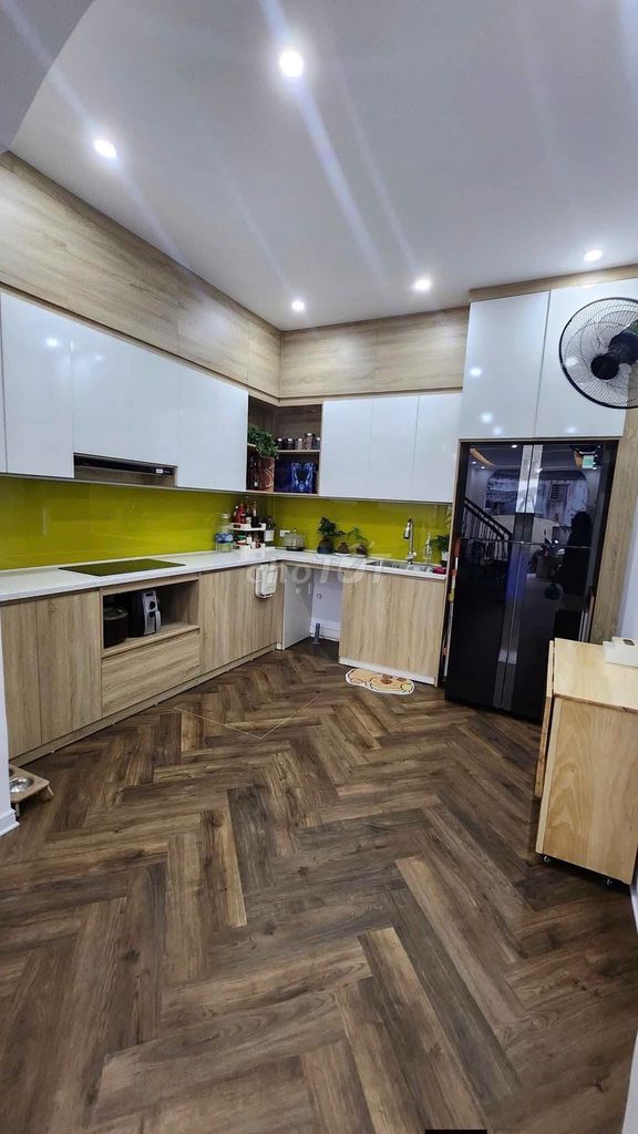 Продается дом 45 м2, 4 этажа, более 7 миллиардов, парковка, Тхань Три
