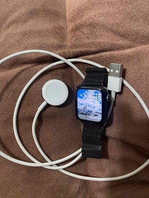 cần pass Apple Watch SE 2022 40mm 32gb