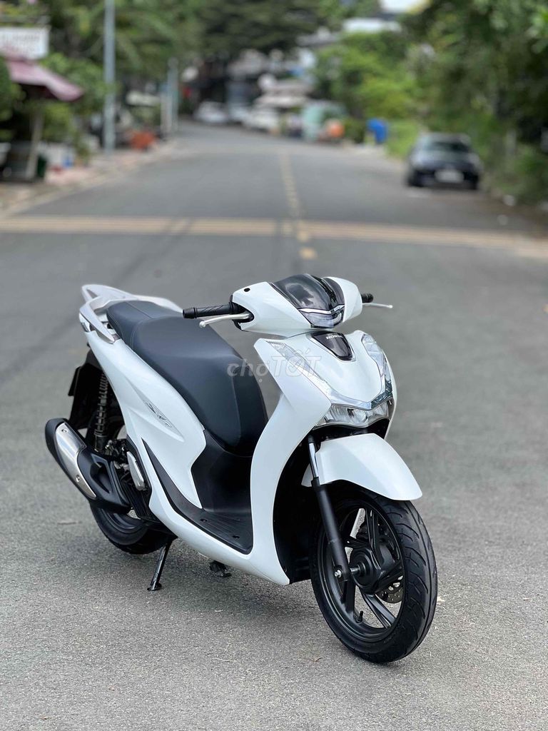 Shvn 125Cbs Trắng Đen Sporty 2023 Uỷ Quyền Có Góp🎉. Mua bán Xe máy tại Thành phố Biên Hòa Đồng Nai được đăng bởi Xe Máy Phát Đồng hình 1