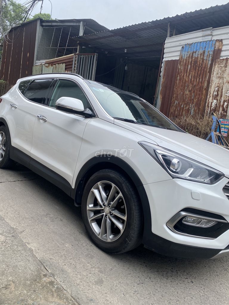 Hyundai Santa Fe 2016 2.2 AT 4WD Full dầu. Mua bán Ô tô tại Thành phố Biên Hòa Đồng Nai được đăng bởi Phúc Đạt hình 3