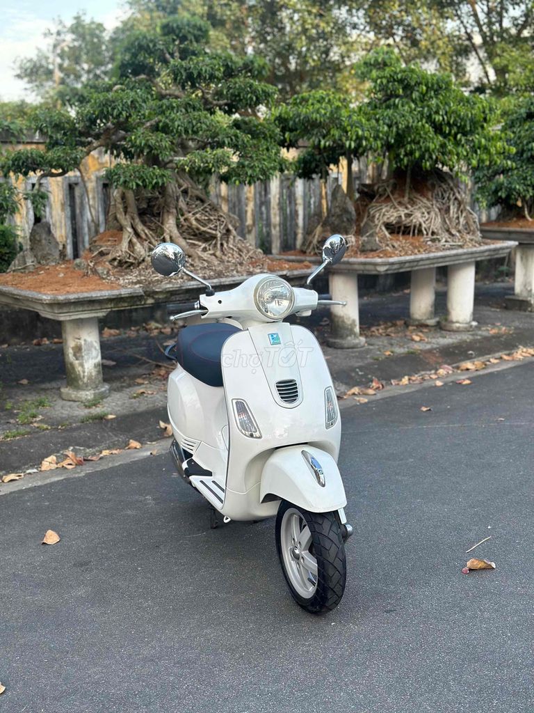 Cần nhượng lại vespa 3vie phun xăg cực lợi xăg