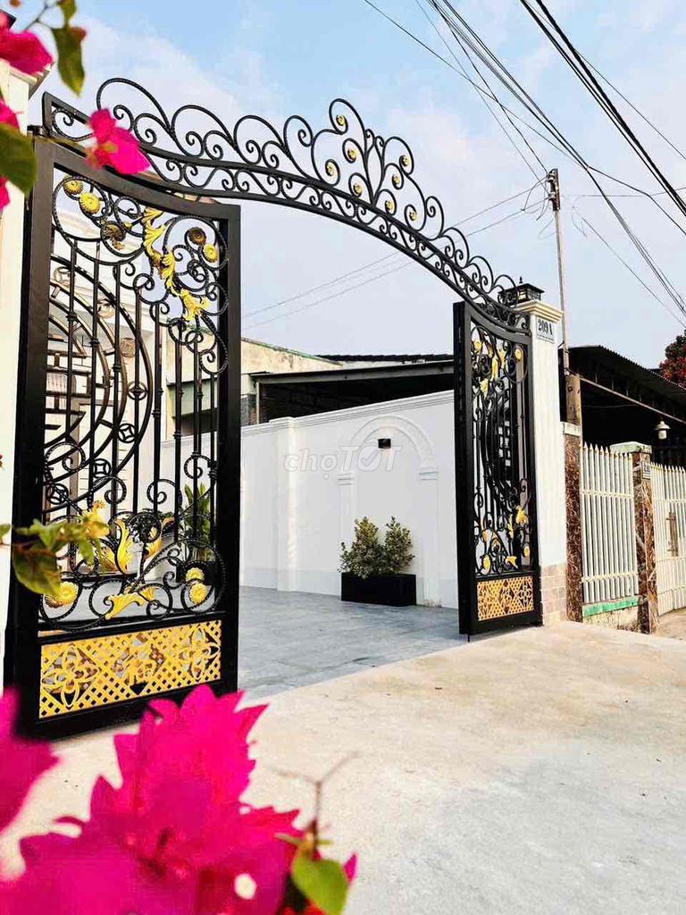 nhà hiện đại, hẻm trần Phú vô 1 ngã, 1 tỷ 990 triệu