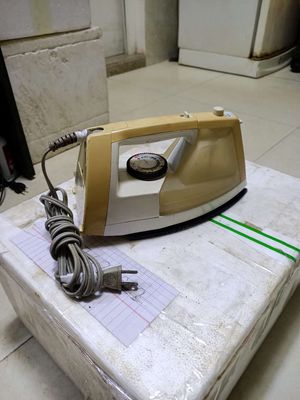Bàn ủi hơi nước national nội địa nhật, điện 110v.. Mua bán Nội thất, đồ gia dụng khác tại Quận Cẩm Lệ Đà Nẵng được đăng bởi Hoàng Tôn