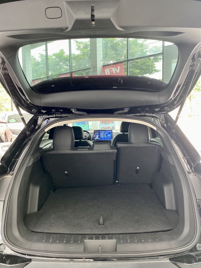 VinFast VF8 2023 Eco - 45797 km. Mua bán Ô tô tại Quận Nam Từ Liêm Hà Nội được đăng bởi Duy Quang GF hình 5