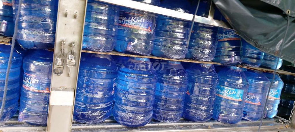 Cần Tuyển 3lao Động Phổ Thông Và1tai Xế