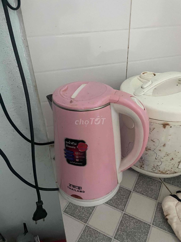 Ấm siêu tốc JIBL Thái Lan Hồng cũ. Mua bán Bếp, lò, đồ điện nhà bếp tại Quận Liên Chiểu Đà Nẵng được đăng bởi Huỳnh Đắc Hải hình 1