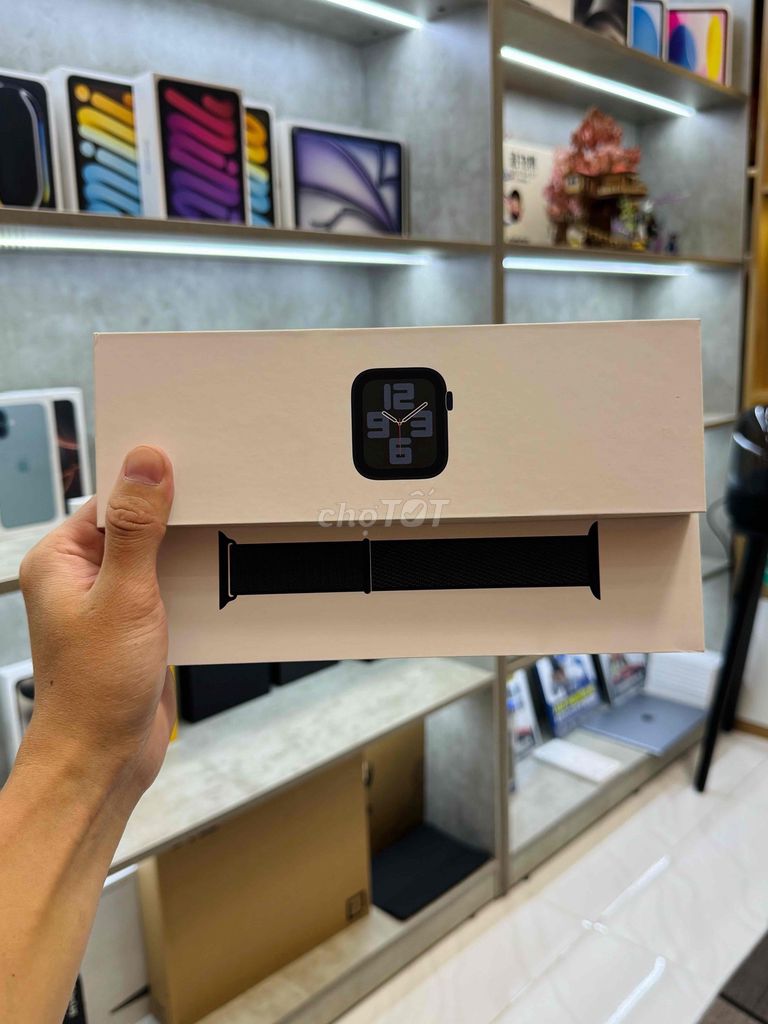 Apple Watch SE 2 44mm Midnight New OpenBox. Mua bán Thiết bị đeo thông minh tại Thành phố Thủ Đức Tp Hồ Chí Minh được đăng bởi ChungStore2 hình 1