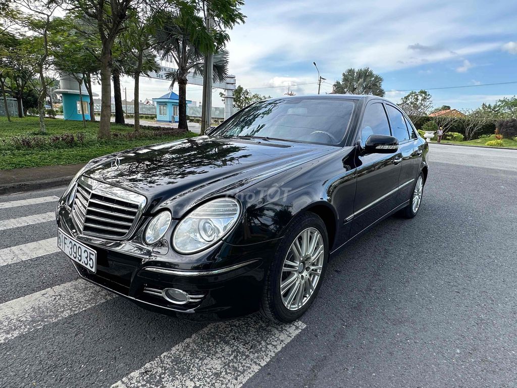 Mercedes Benz E Class 2008 E200 - 90000 km. Mua bán Ô tô tại Huyện Bình Chánh Tp Hồ Chí Minh được đăng bởi Bao  hình 1