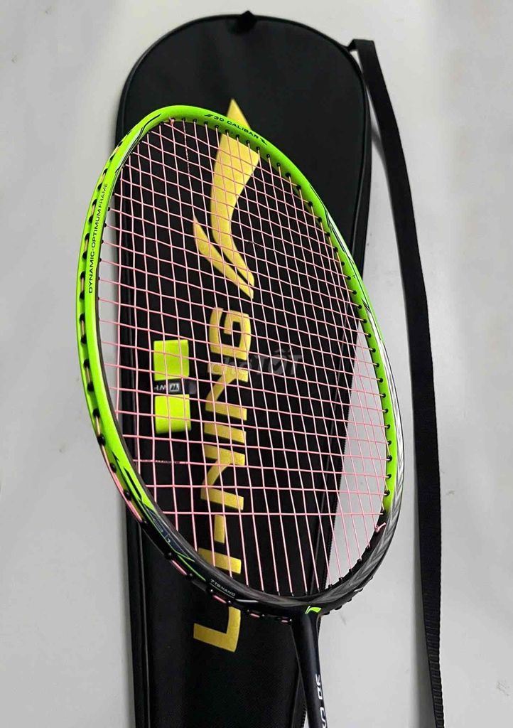 Lining Calibar 300C tặng kèm lưới Yonex BG 65 Ti