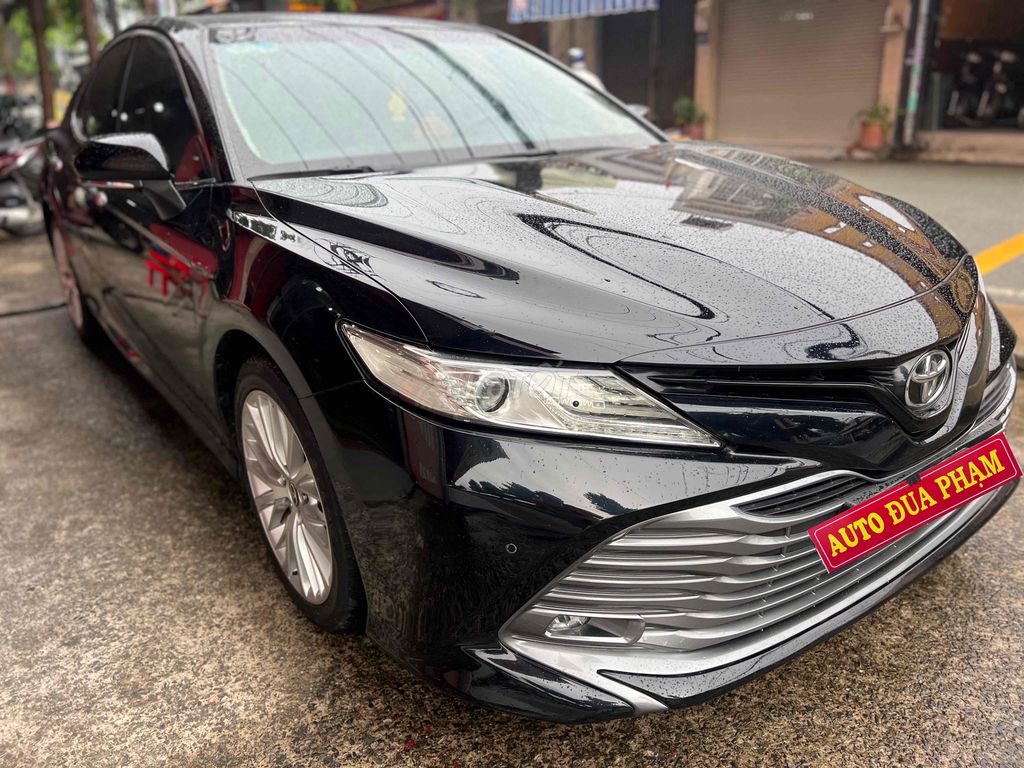 Toyota Camry 2019 2.5Q - 65000 km. Mua bán Ô tô tại Huyện Hóc Môn Tp Hồ Chí Minh được đăng bởi Đua Phạm hình 3