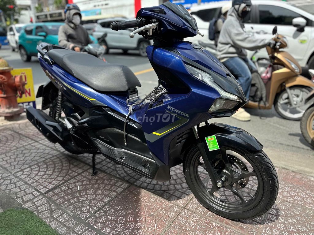 Honda Air Blade 125cc 2022 bs 59e2-19202. Mua bán Xe máy tại Quận Phú Nhuận Tp Hồ Chí Minh được đăng bởi MrS Linh Xe39 hình 5