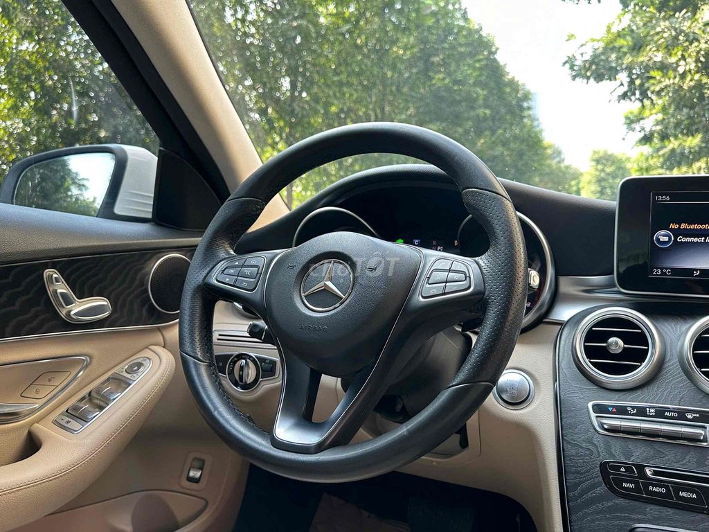 Mercedes-Benz C200 2016 Trắng 90000 km. Mua bán Ô tô tại Quận Cầu Giấy Hà Nội được đăng bởi Cao Quý hình 15