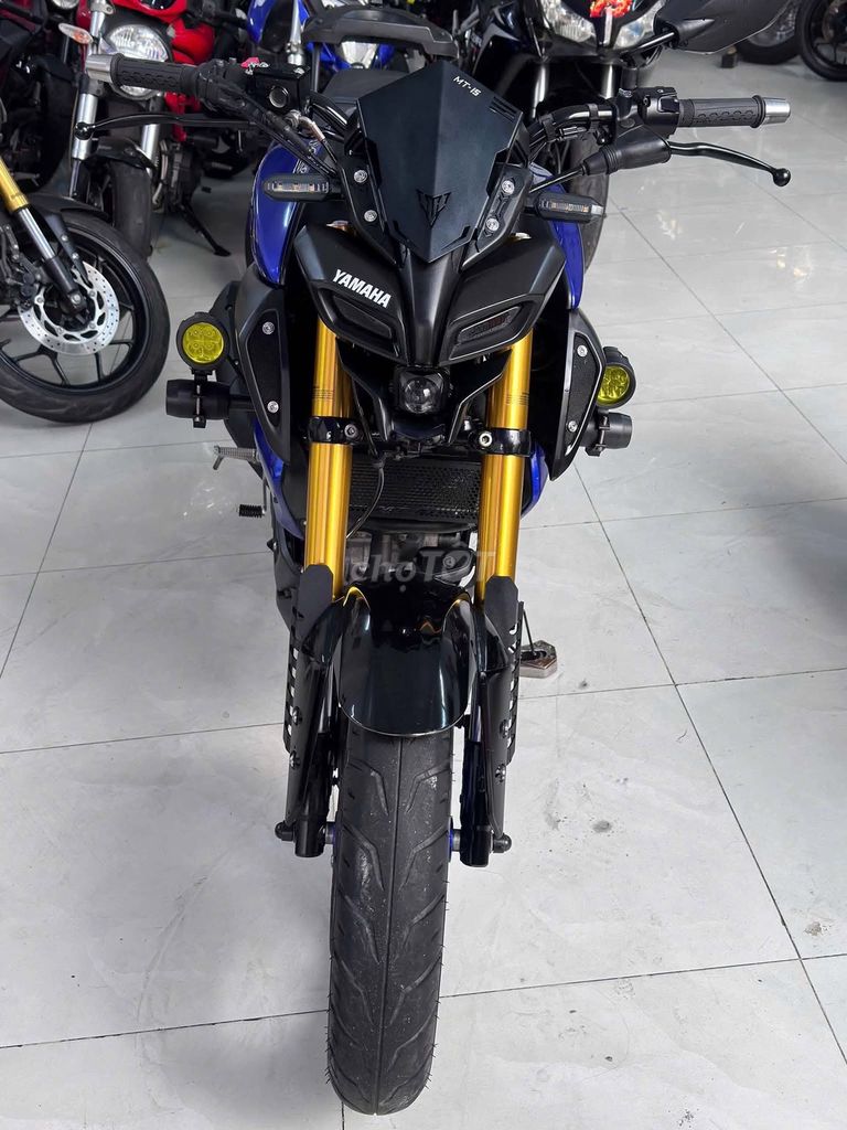 Синяя черная мультиигрушка Yamaha MT15 2021