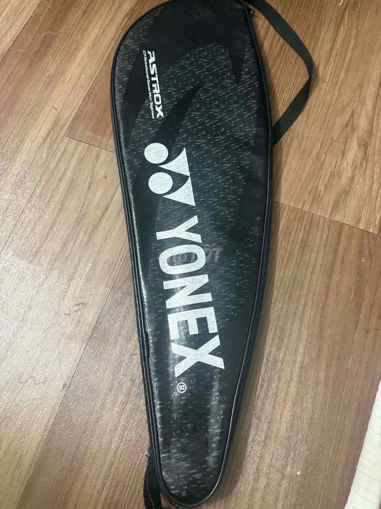 Vợt cầu lông Yonex Astrox 100ZZ Đỏ. Mua bán Đồ thể thao, Dã ngoại tại Quận 11 Tp Hồ Chí Minh được đăng bởi Sang hình 1