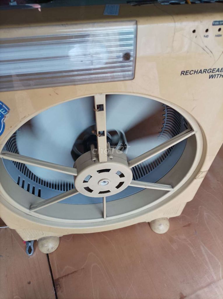 Quạt điện kẹp bình 12V kẹp bình ắc quy. Mua bán Quạt tại Thị xã Tân Uyên Bình Dương được đăng bởi TRẦN TUẤN hình 1