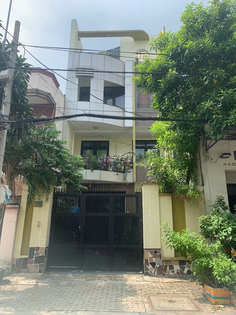 Аренда · 5 комн. · 132 м² · Quận 7, ул. Đường số 73