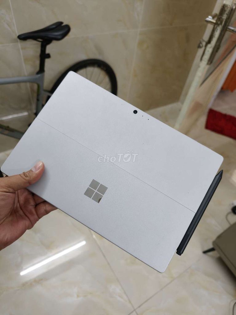 Microsoft Surface Pro 4 4GB/128GB. Mua bán Máy tính bảng tại Quận 5 Tp Hồ Chí Minh được đăng bởi thanh liêm hình 1