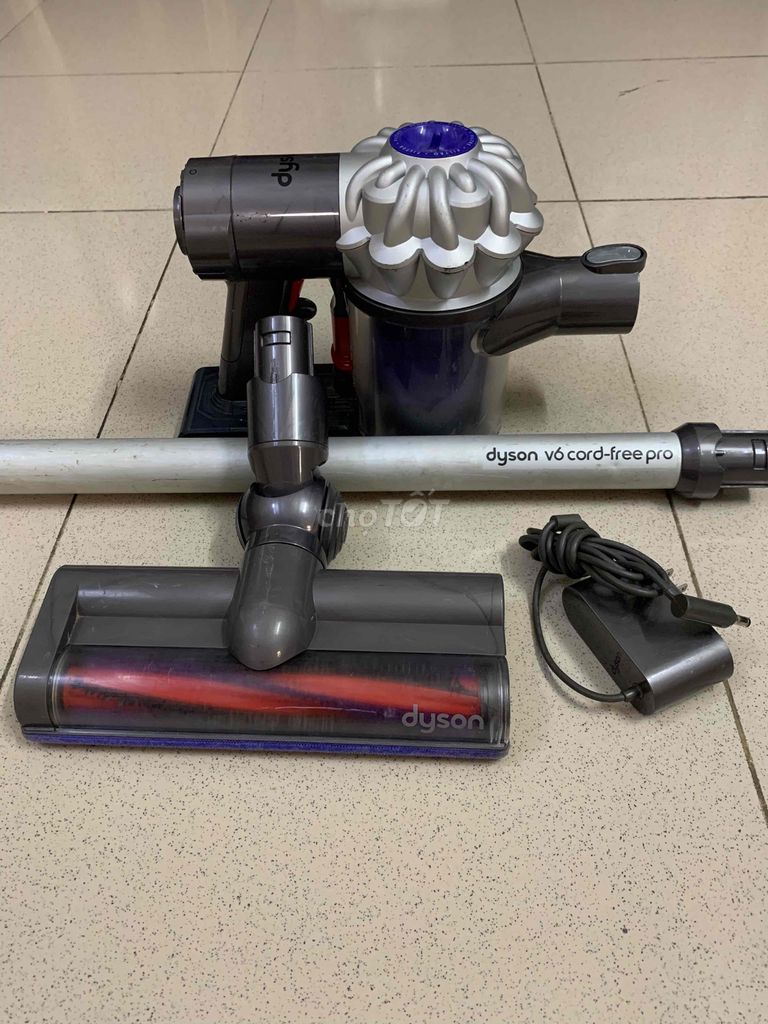Máy hút bụi cầm tay Dyson V6. Mua bán Nội thất, đồ gia dụng khác tại Quận 12 Tp Hồ Chí Minh được đăng bởi Văn Tám hình 2