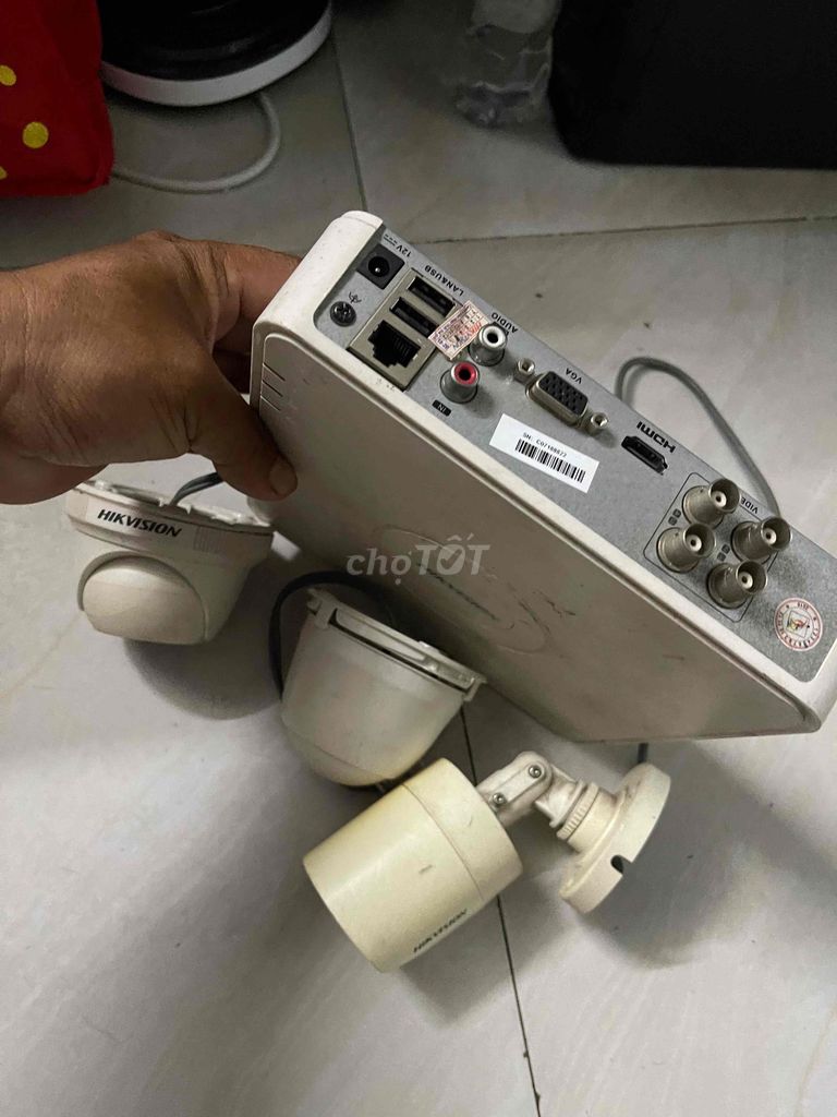 Hệ thống camera Hikvision 1TB Trắng. Mua bán Máy ảnh, Máy quay tại Huyện Bình Chánh Tp Hồ Chí Minh được đăng bởi GIÁ BAO RẺ GỌI DALO hình 1