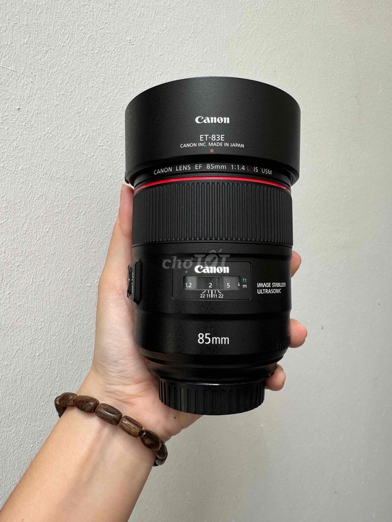 Canon EF 85mm F1.4 L IS USM đẹp zin 99% xách vê