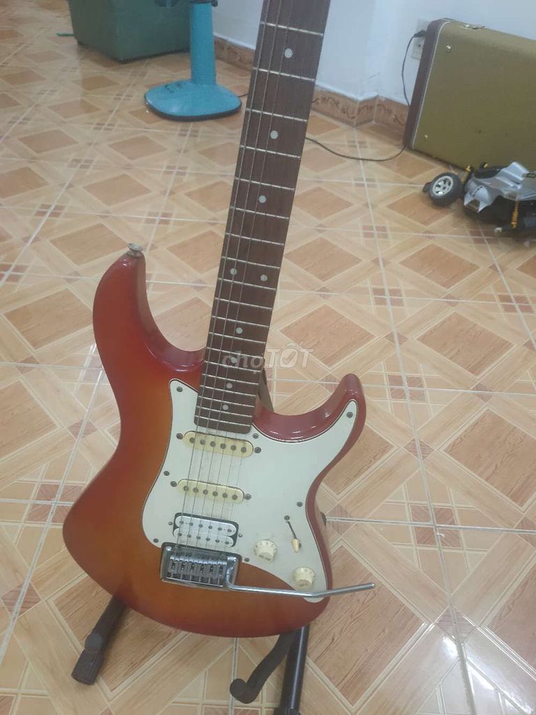 Electric guitar Mania Nhật