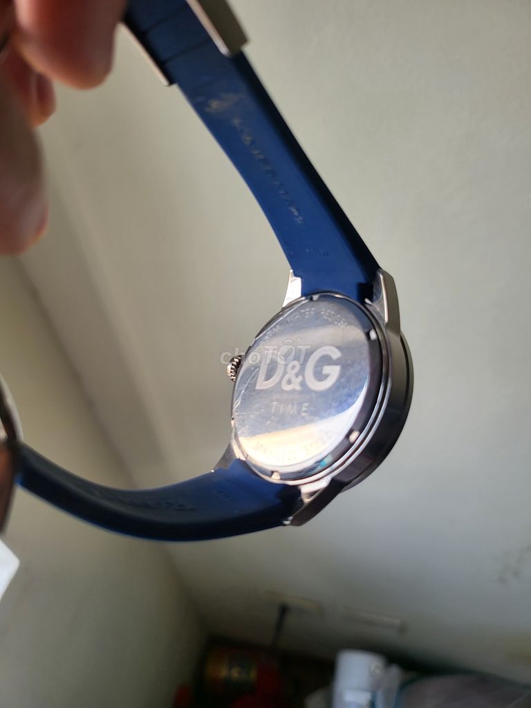 Đồng hồ D&G kim rốn size 42 quartz rất đẹp.