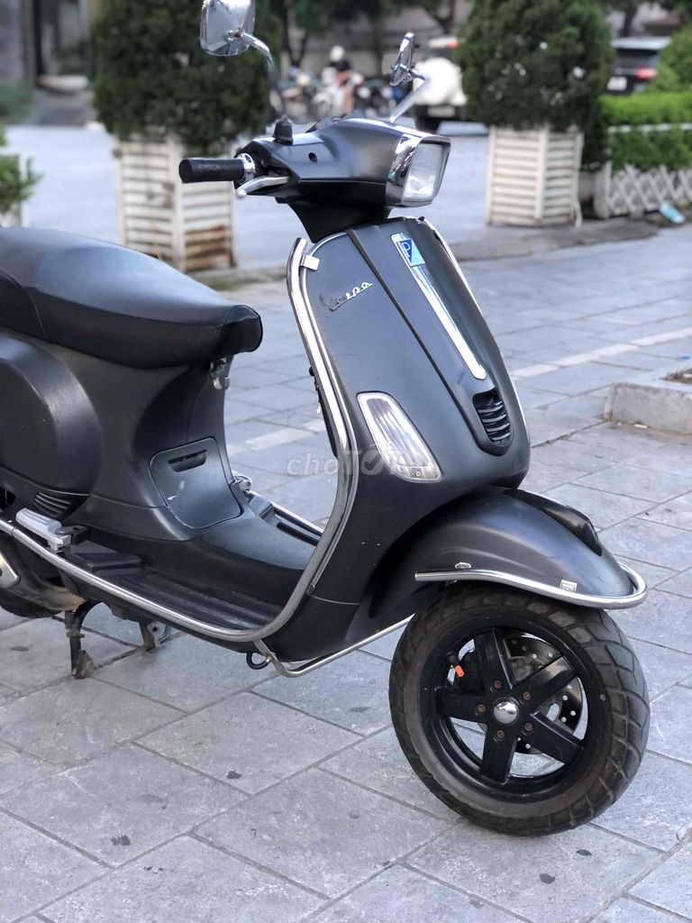 Piaggio Vespa S 125 3vie Серый Вьетнам