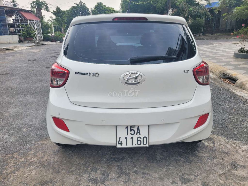 Hyundai i10 2015 1.2 AT Автомат Белый Импортный