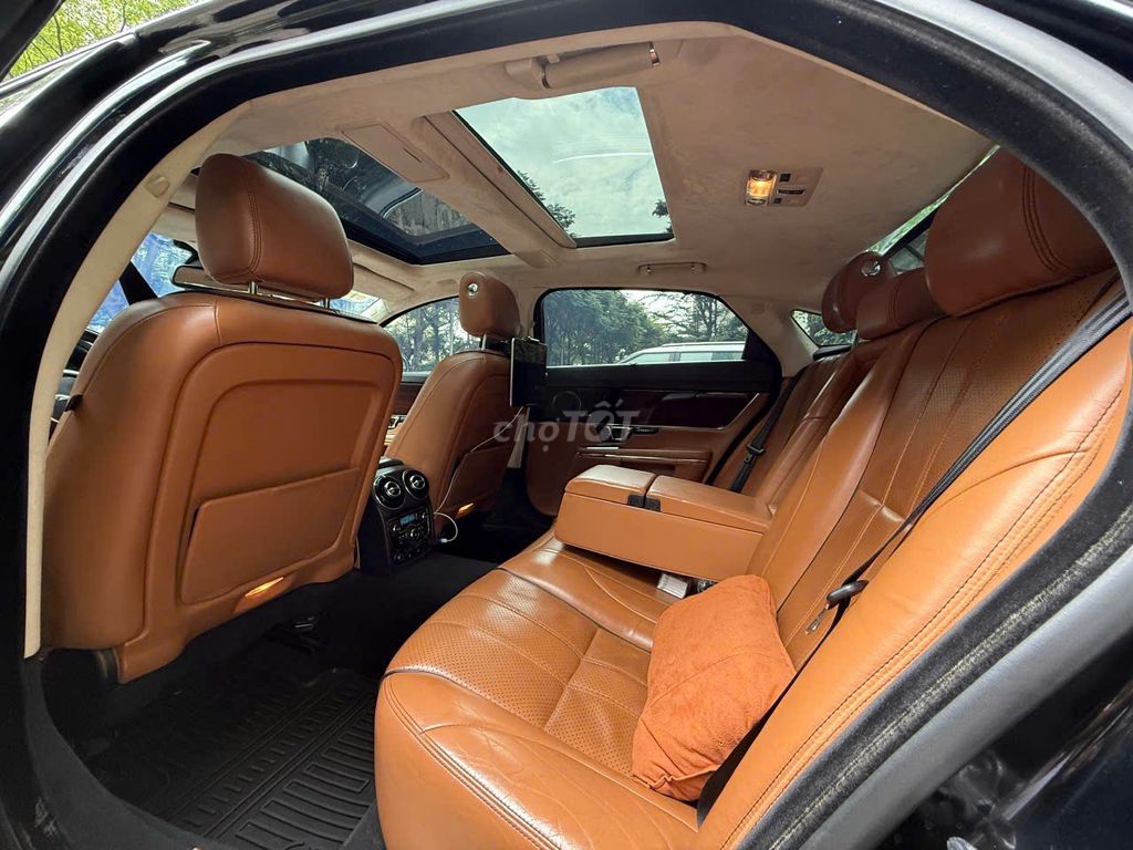 Bán xe Jaguar XJL 3.0 PORTFOLIO 2013. Mua bán Ô tô tại Quận 12 Tp Hồ Chí Minh được đăng bởi Linh Nguyen hình 6