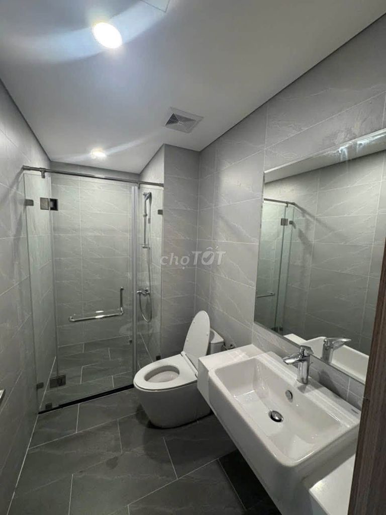 Cho thuê căn hộ 2PN2WC, nội thất cơ bản, 9 triệu/tháng