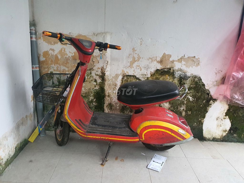 Xe điện Mocha màu Đỏ. Mua bán Xe điện tại Thành phố Thanh Hóa Thanh Hóa được đăng bởi Quang Anh hình 1