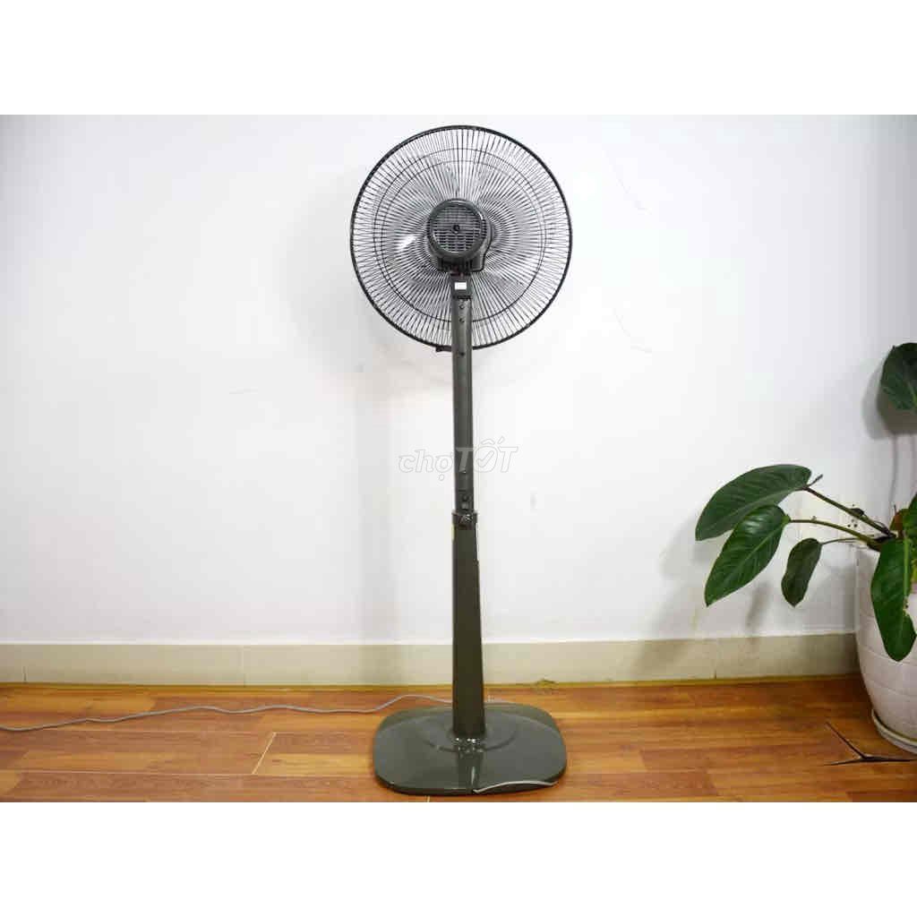 Quạt đứng Vinawind Xám điều khiển từ xa. Mua bán Quạt tại Quận Hai Bà Trưng Hà Nội được đăng bởi Phong hình 1