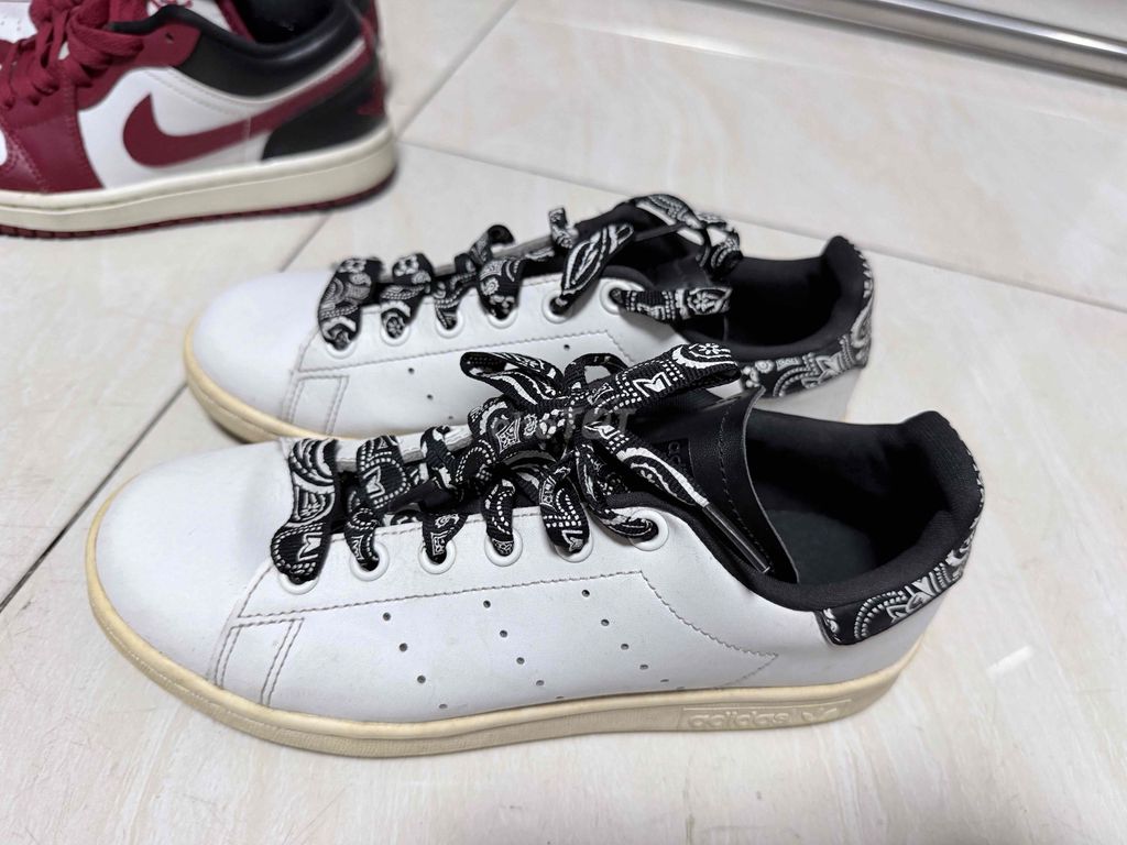 Giày thể thao Adidas Stan Smith Da Trắng 36.5cm. Mua bán Giày dép tại Quận 12 Tp Hồ Chí Minh được đăng bởi Thu Nguyen hình 1