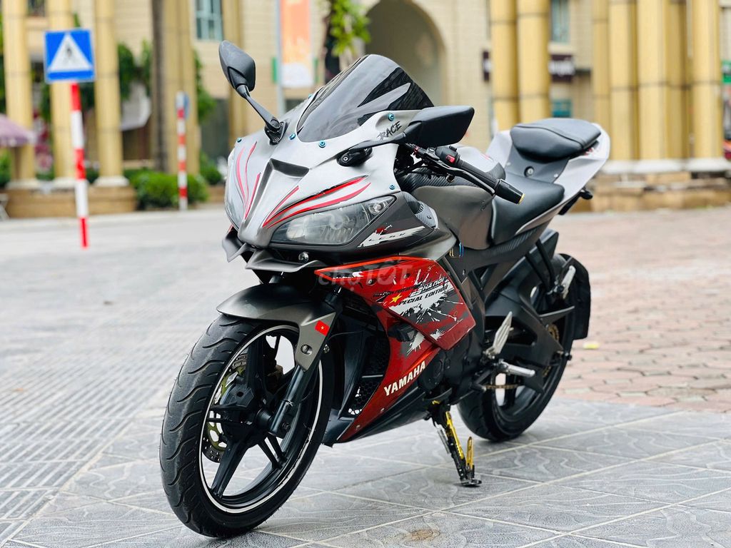 YAMAHA R15 V2 NGUYÊN BẢN BIỂN 29 ZIN XE ĐẸP. Mua bán Xe máy tại Quận Nam Từ Liêm Hà Nội được đăng bởi A Nam hình 1