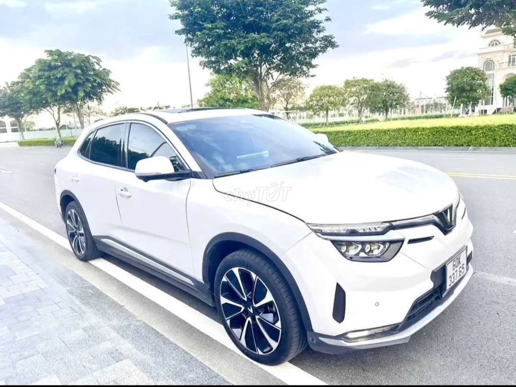 CHÍNH CHỦ cần bán VF8 Plus Trắng nội thất đen. Mua bán Ô tô tại Thành phố Biên Hòa Đồng Nai được đăng bởi Mr. Vọng hình 3