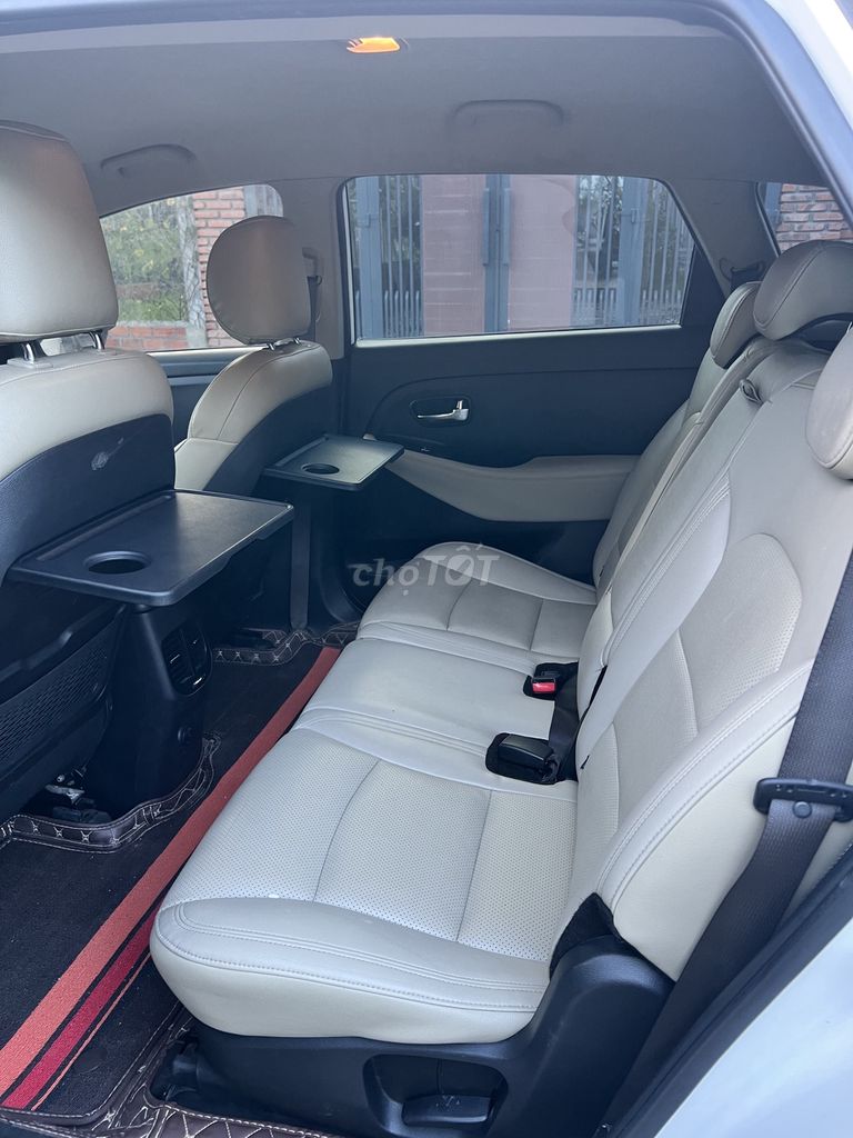 Kia Rondo 2018 2.0 GAT - 74000 km. Mua bán Ô tô tại Huyện Diên Khánh Khánh Hòa được đăng bởi Nguyễn Dũng hình 16