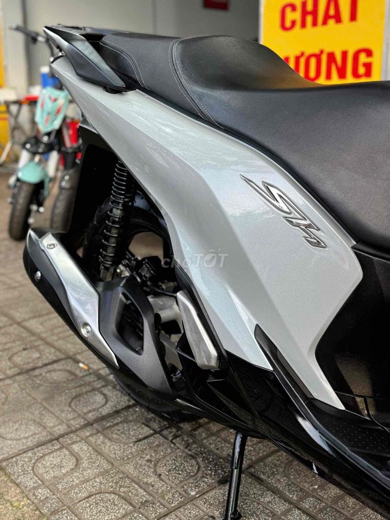 SH 2018 rất đep. Mua bán Xe máy tại Thành phố Buôn Ma Thuột Đắk Lắk được đăng bởi Ngô quốc Việt  hình 7