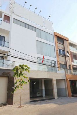 Rent · 6 bd · 200 м² · Quận Bình Tân