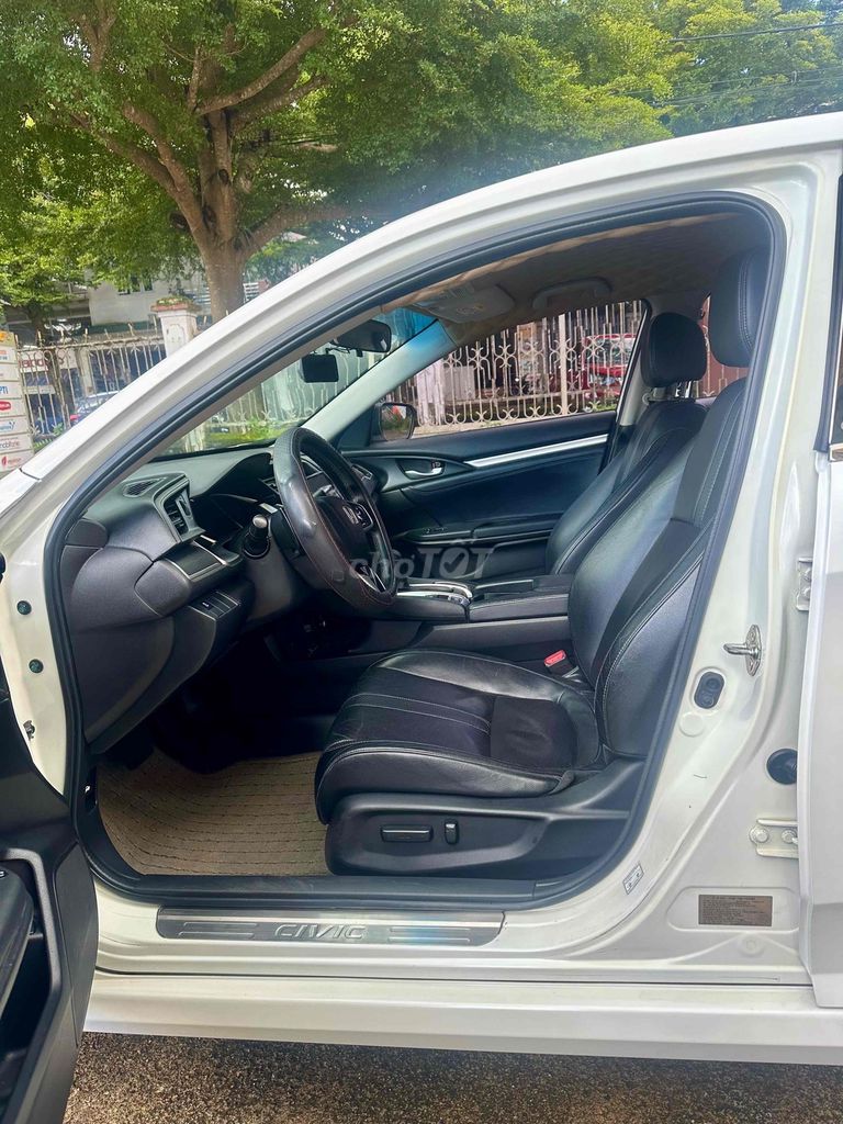 Honda Civic 2018 1.8 E - 200000 km. Mua bán Ô tô tại Thành phố Bảo Lộc Lâm Đồng được đăng bởi Trần hữu Nghĩa hình 8