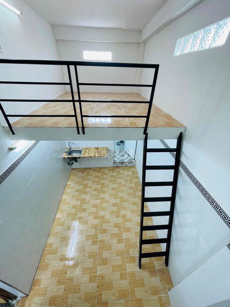Phòng Cho Thuê Ngay Chợ Lê Văn Quới Có Gác Máy Lạnh Ban Công