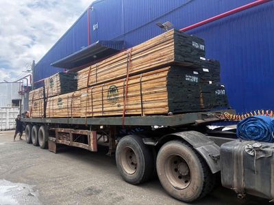 TUYỂN NV KHO - Biết lái xe nâng