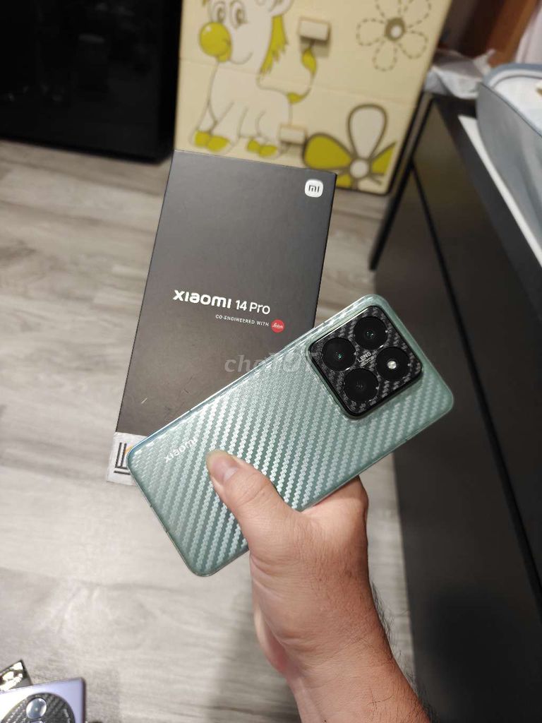 Xiaomi 14 Pro 256GB Xanh lục fullbox đẹp 99 có gl. Mua bán Điện thoại tại Quận 5 Tp Hồ Chí Minh được đăng bởi Strawberry Táo hình 1
