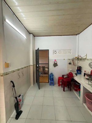 Bán chung cư Bình Đăng P6 Q8 thang bộ